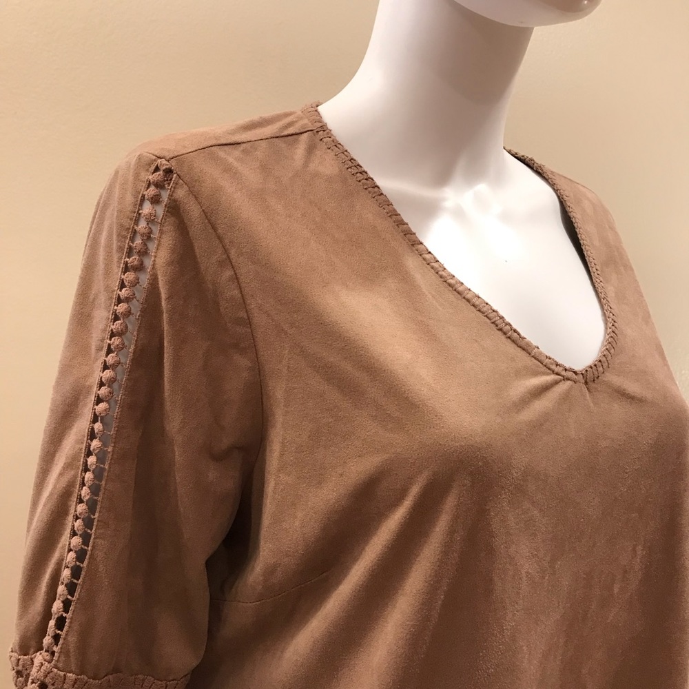 New Directions Faux Suede Brown Top Womens Plus Size 0X XL Bell Sleeve Retro - Picture 2 of 15